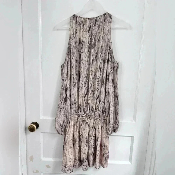 Ramy Brook Lauren Cream Snake Print Cold
Shoulder Smocked Silk Dress Size S - Picture 7 of 7